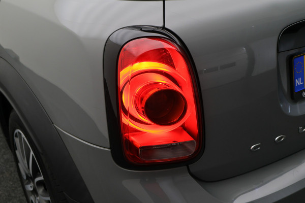MINI Countryman 2.0 Cooper S Chili JCW Leer, Apple Carplay, Stoelverwarming, PDC, 18"