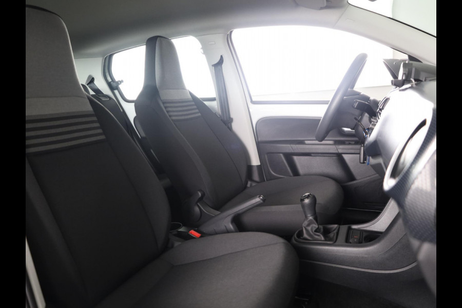 Volkswagen up! 1.0 65 pk | Navigatie via App | Airco | Parkeersensoren achter | Achteruitrijcamera | Cruise control |