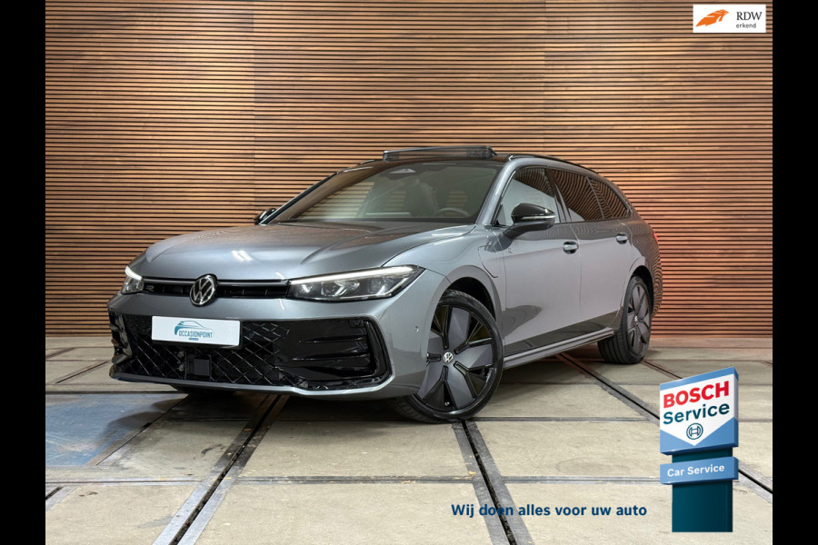 Volkswagen Passat Variant 1.5 eHybrid R-Line Black Edition|Garantie t/m 2030|Pano|272pk|Matrix LED| H&K Sound | Massage | Trekhaak