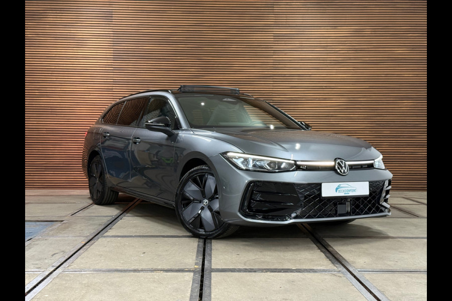 Volkswagen Passat Variant 1.5 eHybrid R-Line Black Edition|Garantie t/m 2030|Pano|272pk|Matrix LED| H&K Sound | Massage | Trekhaak