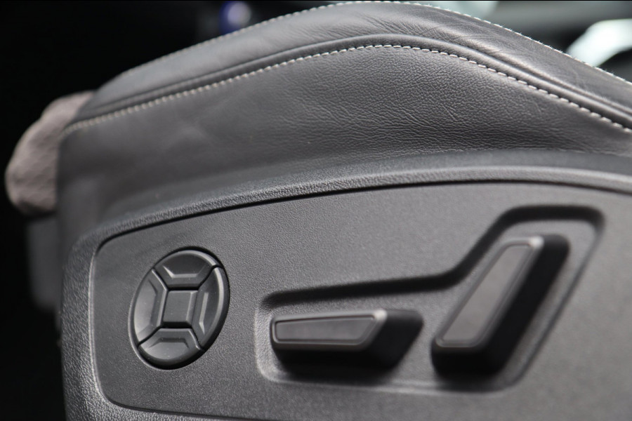 Audi Q3 45 TFSI Quattro 3x S-Line / PANO / B&O / ACC / KEYLESS / CAMERA / ELEK-STOELEN / VIRTUAL