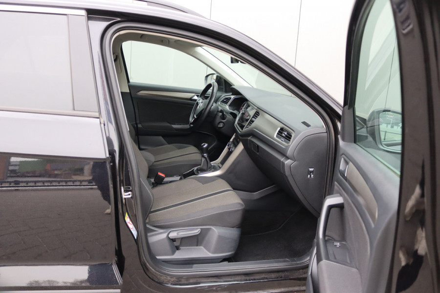 Volkswagen T-Roc 110PK TSI Style Business Carplay-android/Adapt.-cruise/Parkeerhulp/Stoelverwarming