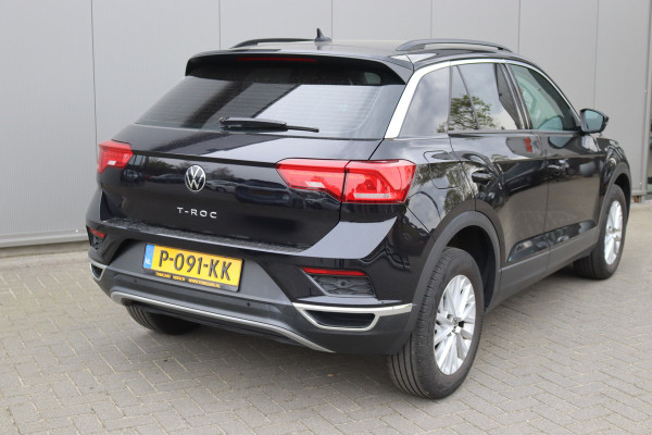 Volkswagen T-Roc 110PK TSI Style Business Carplay-android/Adapt.-cruise/Parkeerhulp/Stoelverwarming