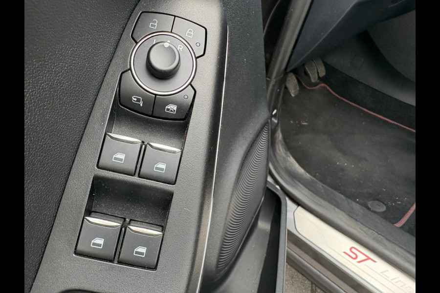 Ford Puma 125PK EcoB. Hybrid ST-Line Navigatie/Parkeerhulp/Stoel-stuurverwarming/Elektr.-klep