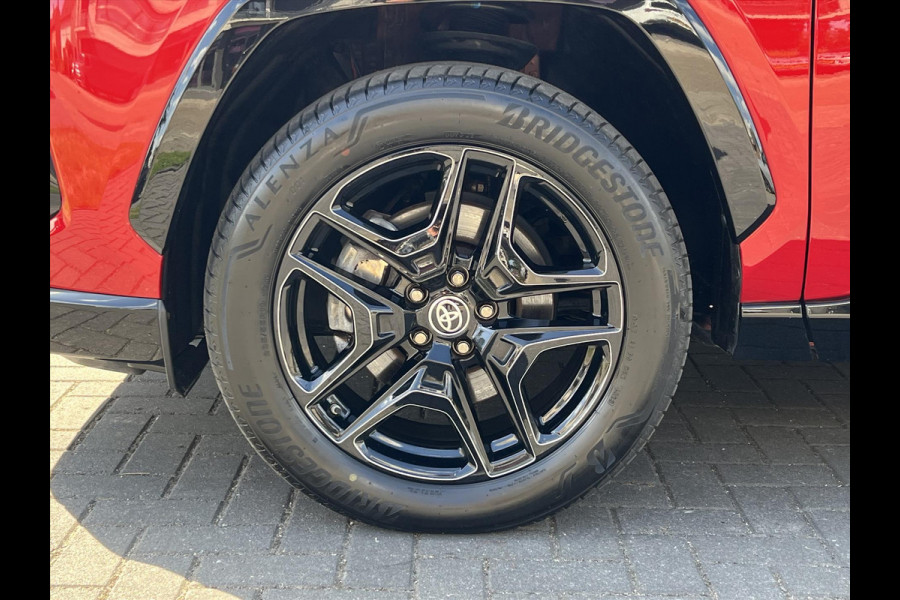 Toyota RAV4 2.5 Hybrid AWD GR Sport | JBL, Geheugenfunctie, 360 Camera, Dodehoekherkenning, Stoel + Stuurverwarming, 19 inch, 1650KG Trekgew