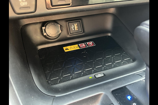 Toyota RAV4 2.5 Hybrid AWD GR Sport | JBL, Geheugenfunctie, 360 Camera, Dodehoekherkenning, Stoel + Stuurverwarming, 19 inch, 1650KG Trekgew
