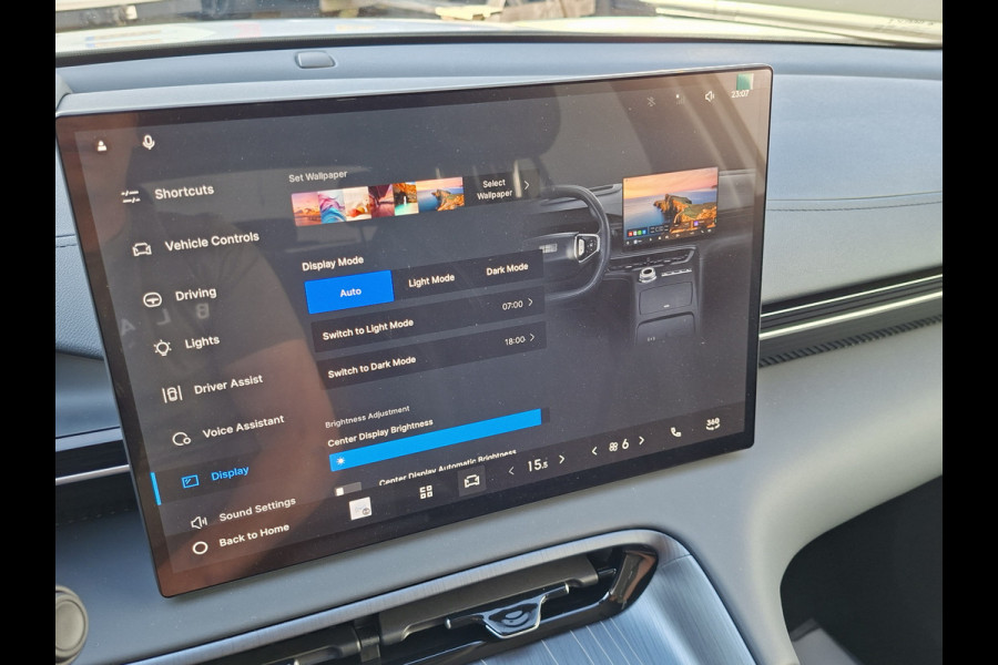 GEELY E5 Max+ 68 kWh V2L Massage Koel+Verw Pano HeadUp FLYME