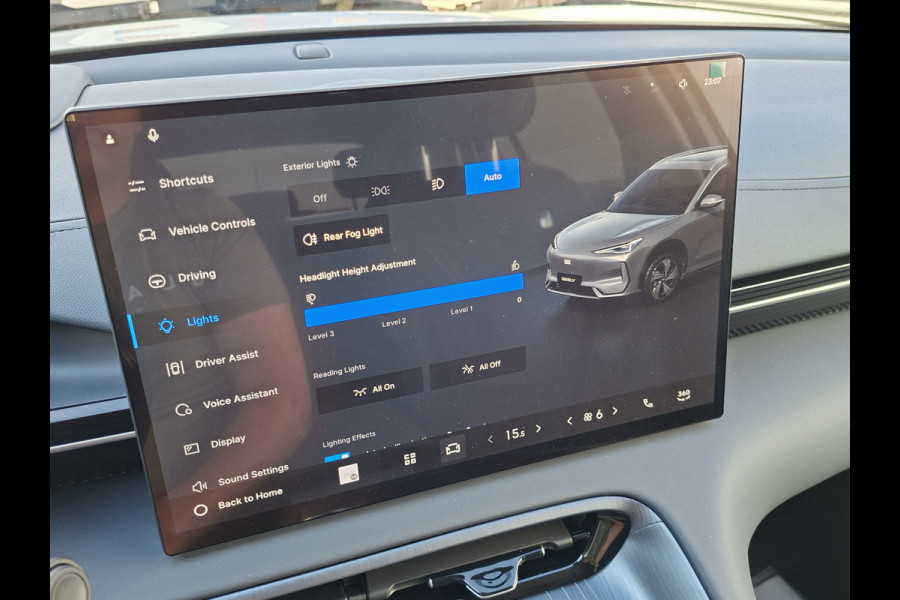 GEELY E5 Max+ 68 kWh V2L Massage Koel+Verw Pano HeadUp FLYME