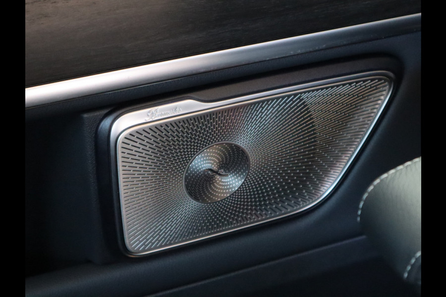 Mercedes-Benz Eqv 300 L3 Extra lang - 7 Persoons - Avantgarde - Airmatic - AMG