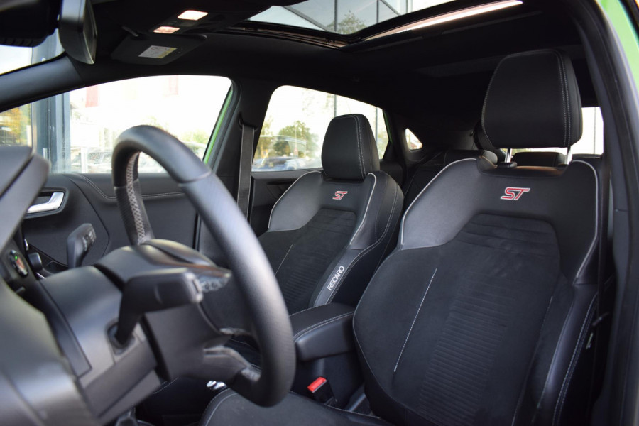 Ford Puma 1.5 EcoBoost ST-X | 170 PK | Pano | Sportstoelen | Stuur- en Stoelverwarming
