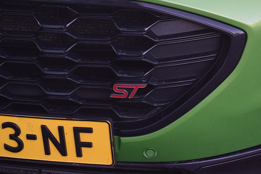 Ford Puma 1.5 EcoBoost ST-X | 170 PK | Pano | Sportstoelen | Stuur- en Stoelverwarming