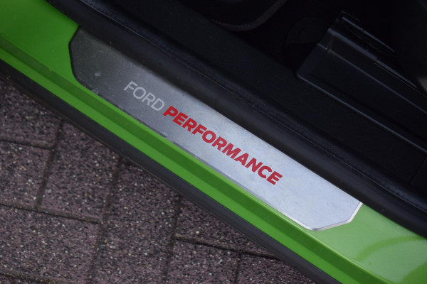 Ford Puma 1.5 EcoBoost ST-X | 170 PK | Pano | Sportstoelen | Stuur- en Stoelverwarming