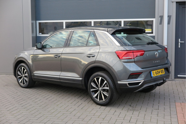 Volkswagen T-Roc 1.0 TSI 85kw 116pk Style Led, Virtual Cockpit, LMV, Camera , Trekhaak afneembaar, DAB+ ,Navigatie via Carplay, PDC etc.