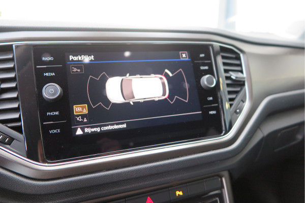 Volkswagen T-Roc 1.0 TSI 85kw 116pk Style Led, Virtual Cockpit, LMV, Camera , Trekhaak afneembaar, DAB+ ,Navigatie via Carplay, PDC etc.