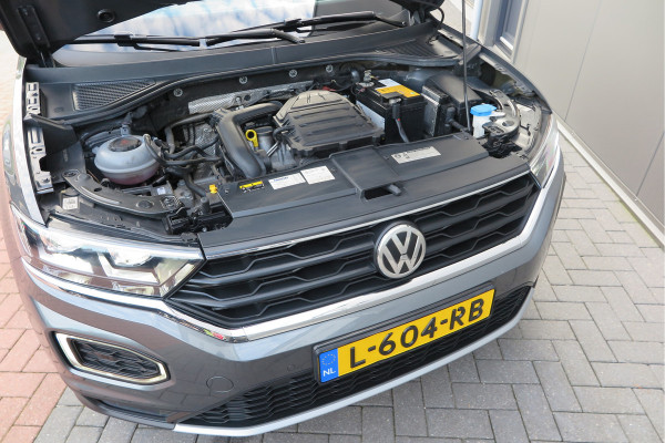 Volkswagen T-Roc 1.0 TSI 85kw 116pk Style Led, Virtual Cockpit, LMV, Camera , Trekhaak afneembaar, DAB+ ,Navigatie via Carplay, PDC etc.
