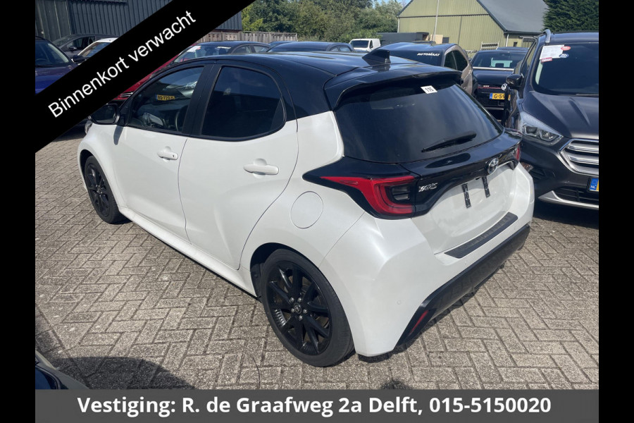 Toyota Yaris 1.5 Hybrid Executive Bi-Tone | Stoelverwarming | Navigatie | Parkeersenoren | Apple Carplay/Android Auto