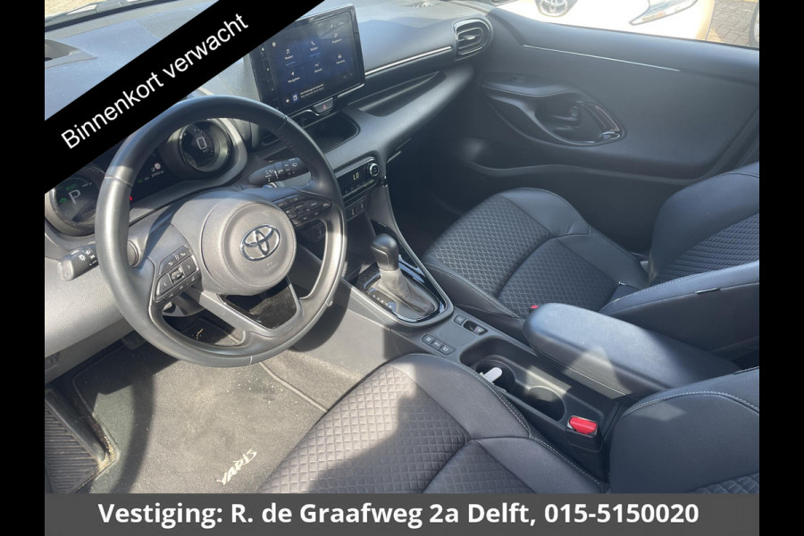 Toyota Yaris 1.5 Hybrid Executive Bi-Tone | Stoelverwarming | Navigatie | Parkeersenoren | Apple Carplay/Android Auto