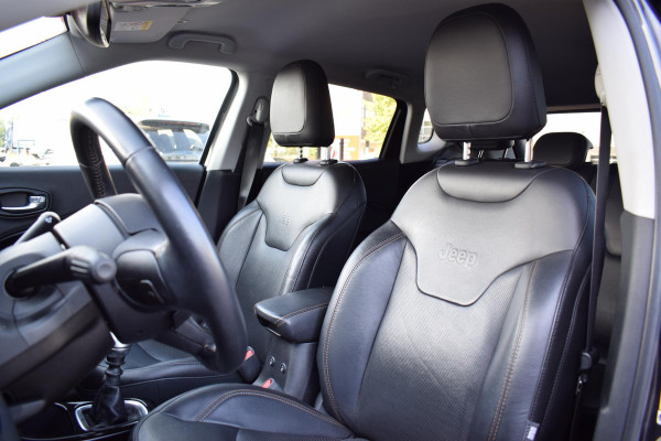 Jeep Compass 1.4 MultiAir Limited | Trekhaak | Leer | Beats | Memory | Camera
