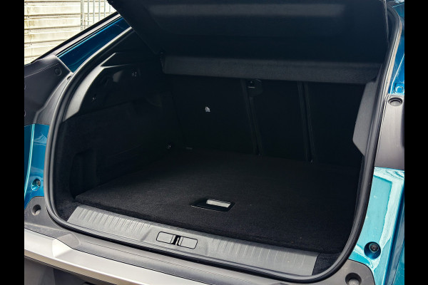 Peugeot 3008 1.6 plug-in Hybrid 195 Allure 195PK | Trekhaak | 360 | ACC | Keyless | LED | Ingaro Blue | 11/25