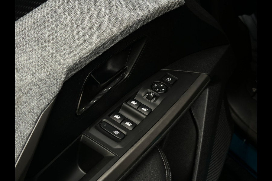 Peugeot 3008 1.6 plug-in Hybrid 195 Allure 195PK | Trekhaak | 360 | ACC | Keyless | LED | Ingaro Blue | 11/25
