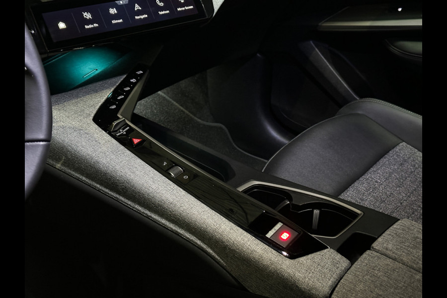 Peugeot 3008 1.6 plug-in Hybrid 195 Allure 195PK | Trekhaak | 360 | ACC | Keyless | LED | Ingaro Blue | 11/25