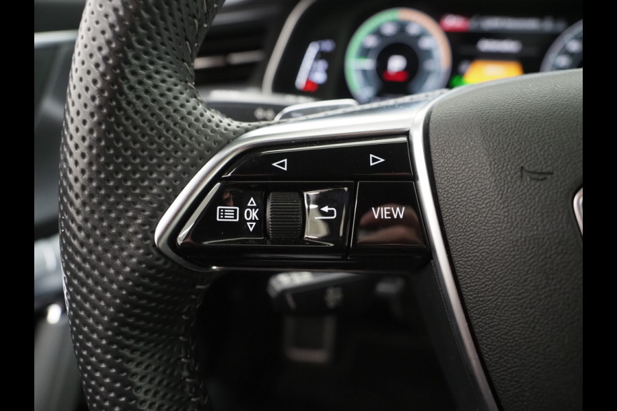 Audi A6 Avant 55 TFSI e quattro Competition | Leder/Alcantara | Memory | Cruise | PDC | Donkere Hemel | Sportstuur | Carplay