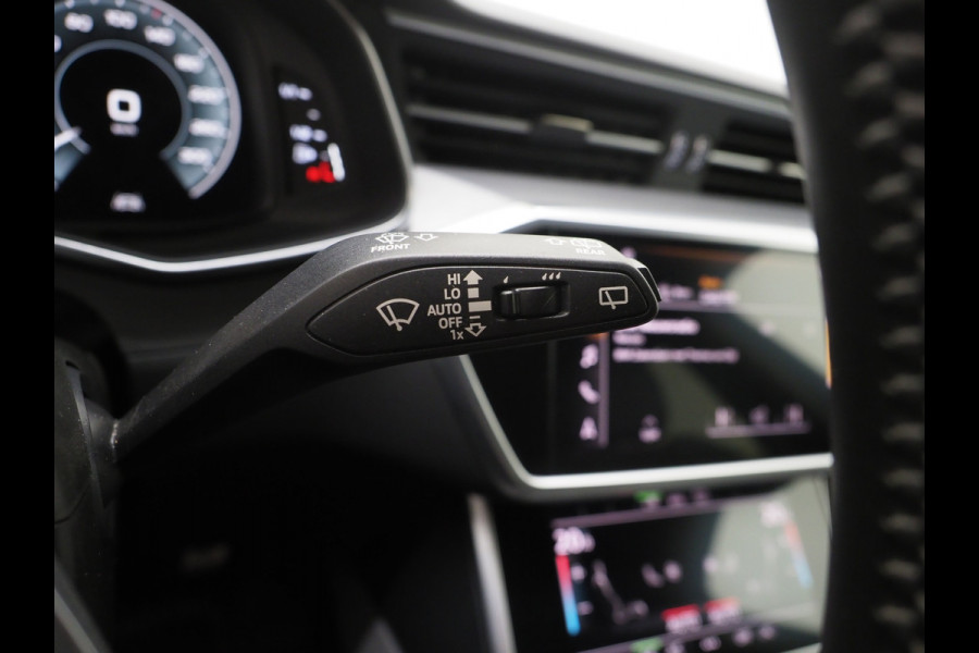 Audi A6 Avant 55 TFSI e quattro Competition | Leder/Alcantara | Memory | Cruise | PDC | Donkere Hemel | Sportstuur | Carplay