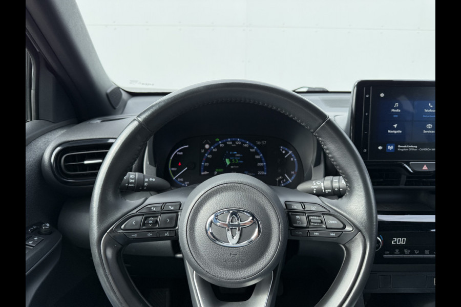 Toyota Yaris Cross 1.5 Hybrid Team D | ACC | CarPlay | Camera | Keyless | 17 inch
