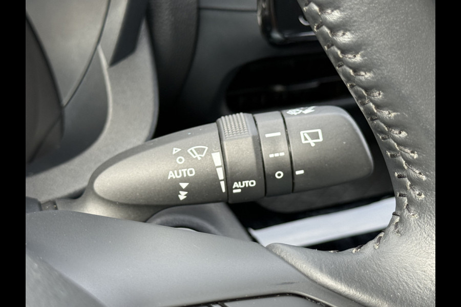 Toyota Yaris Cross 1.5 Hybrid Team D | ACC | CarPlay | Camera | Keyless | 17 inch