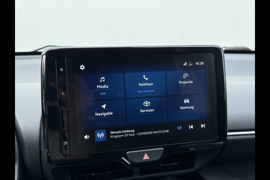Toyota Yaris Cross 1.5 Hybrid Team D | ACC | CarPlay | Camera | Keyless | 17 inch