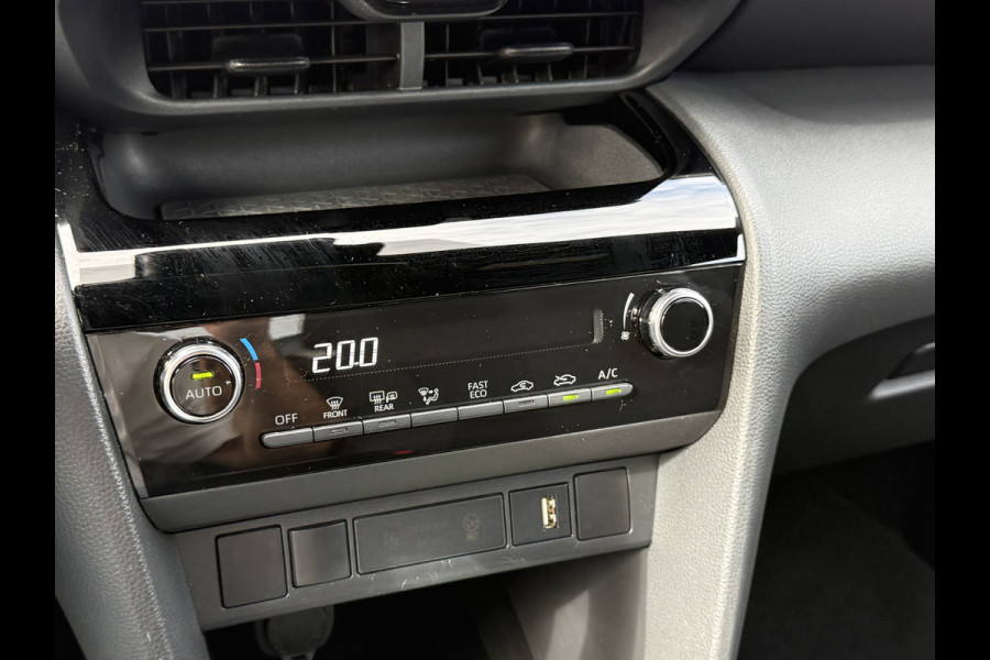 Toyota Yaris Cross 1.5 Hybrid Team D | ACC | CarPlay | Camera | Keyless | 17 inch