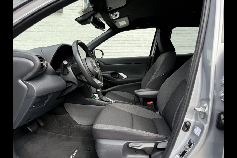 Toyota Yaris Cross 1.5 Hybrid Team D | ACC | CarPlay | Camera | Keyless | 17 inch