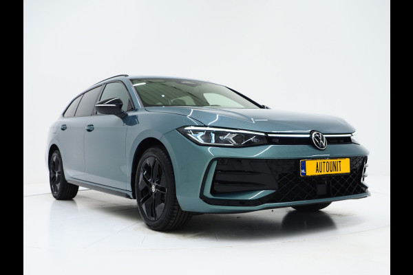 Volkswagen Passat Variant 1.5 eHybrid R-Line Edition | 5 Jaar Garantie | Panoramadak | Trekhaak | Massage | 360 | HUD | Sfeerlicht | Keyless