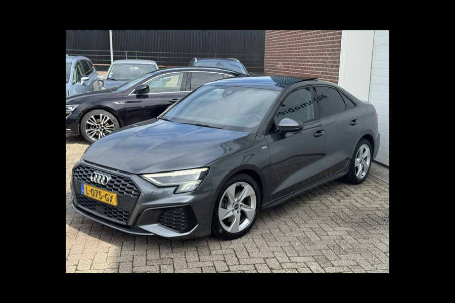 Audi A3 Limousine 30 TFSI S edition -Panorama-Virtual-Matrix