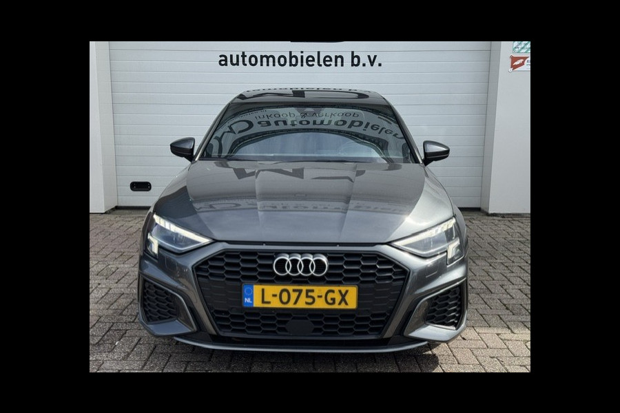 Audi A3 Limousine 30 TFSI S edition -Panorama-Virtual-Matrix