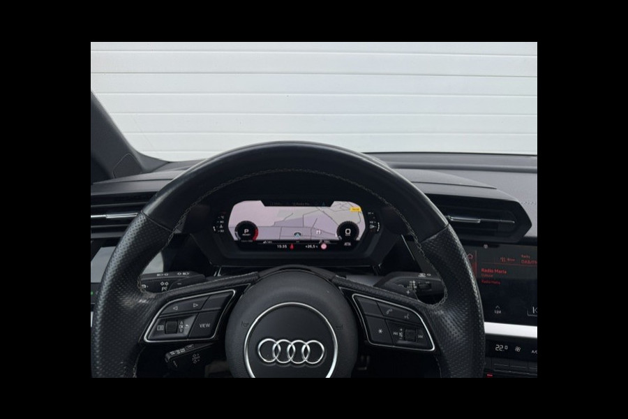 Audi A3 Limousine 30 TFSI S edition -Panorama-Virtual-Matrix