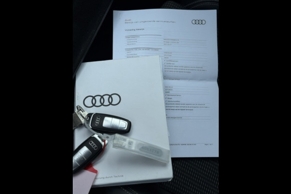 Audi A3 Limousine 30 TFSI S edition -Panorama-Virtual-Matrix