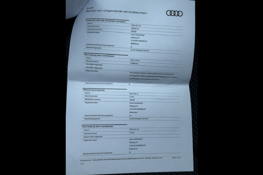 Audi A3 Limousine 30 TFSI S edition -Panorama-Virtual-Matrix