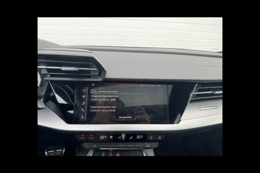 Audi A3 Limousine 30 TFSI S edition -Panorama-Virtual-Matrix