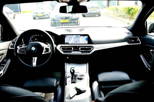 BMW 3-serie 330e High Executive M Performance CARBON 360º