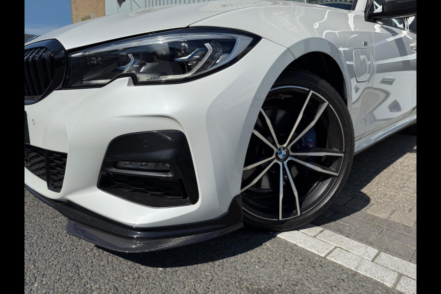 BMW 3-serie 330e High Executive M Performance CARBON 360º