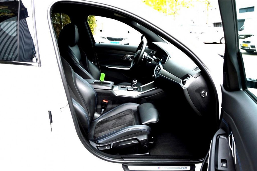 BMW 3-serie 330e High Executive M Performance CARBON 360º
