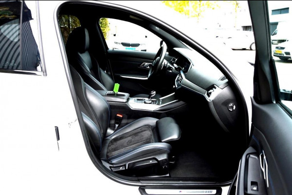 BMW 3-serie 330e High Executive M Performance CARBON 360º