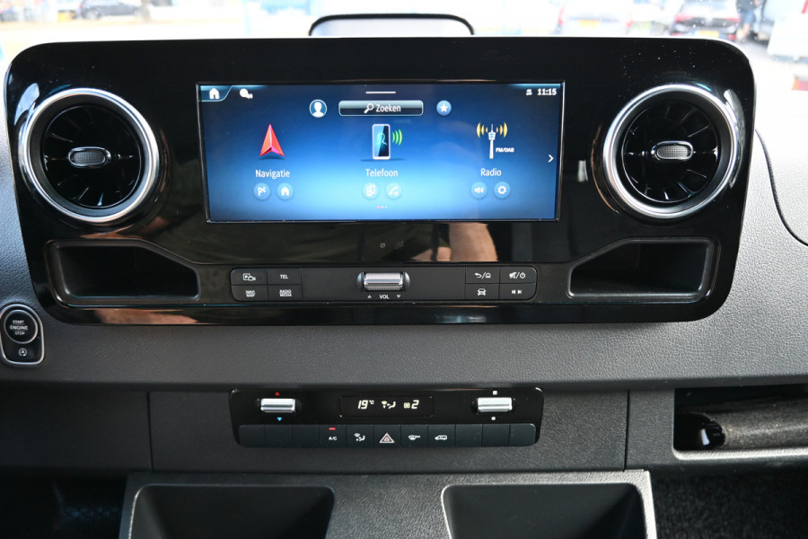 Mercedes-Benz Sprinter 317 CDI L2H2 Pro LED, Geveerde stoel, Navigatie met camera