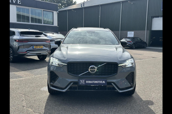 Volvo XC60 2.0 T8 Plug-in hybrid AWD Ultra Dark SOH 100% | 21'' INCH WIELEN | HARMAN KARDON | MEM. SEATS | VOOR & ACHTER STOELEN VERWARMD | STUURWIEL VERWARMD | PANO | KEYLESS | DODE HOEK | RIJKLAAR + 12 MND BOVAG GARANTIE |