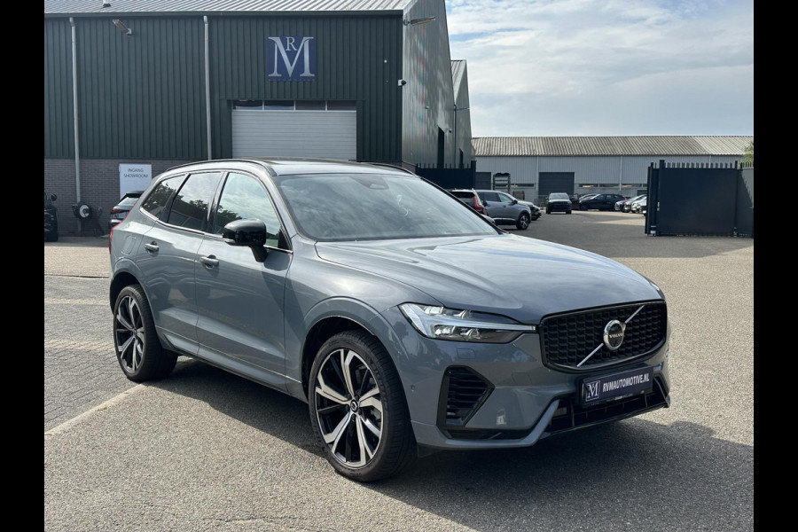 Volvo XC60 2.0 T8 Plug-in hybrid AWD Ultra Dark SOH 100% | 21'' INCH WIELEN | HARMAN KARDON | MEM. SEATS | VOOR & ACHTER STOELEN VERWARMD | STUURWIEL VERWARMD | PANO | KEYLESS | DODE HOEK | RIJKLAAR + 12 MND BOVAG GARANTIE |