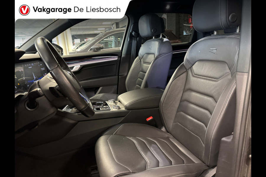Volkswagen Touareg 3.0 TSi eHybrid 4MOTION R/pano/leer/trekhaak/luchtvering/camera/