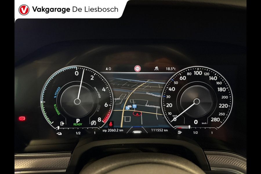 Volkswagen Touareg 3.0 TSi eHybrid 4MOTION R/pano/leer/trekhaak/luchtvering/camera/