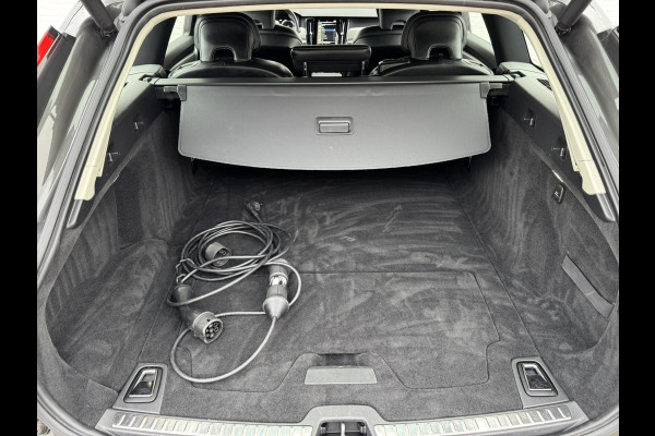 Volvo V90 2.0 T6 PHEV AWD SOH85% Automaat Adaptive cruise Climate Stuur-stoelverwarming Leer Apple / Android Dodehoekdetectie