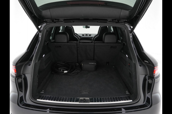 Porsche Cayenne 3.0 E-Hybrid AWD (Plug-in) {SoH-100%} (INCL-BTW) *PANO | LEATHER | FULL-LED | SPORTCHRONO | MEMORY-PACK | BOSE-AUDIO | TOPVIEW | HEATED/VENTILATED-SPORTSEATS | DAB | NAVI-FULLAMP | PRIVACY-GLASS | SHIFTPADDLES | TOWBAR | 22''AL